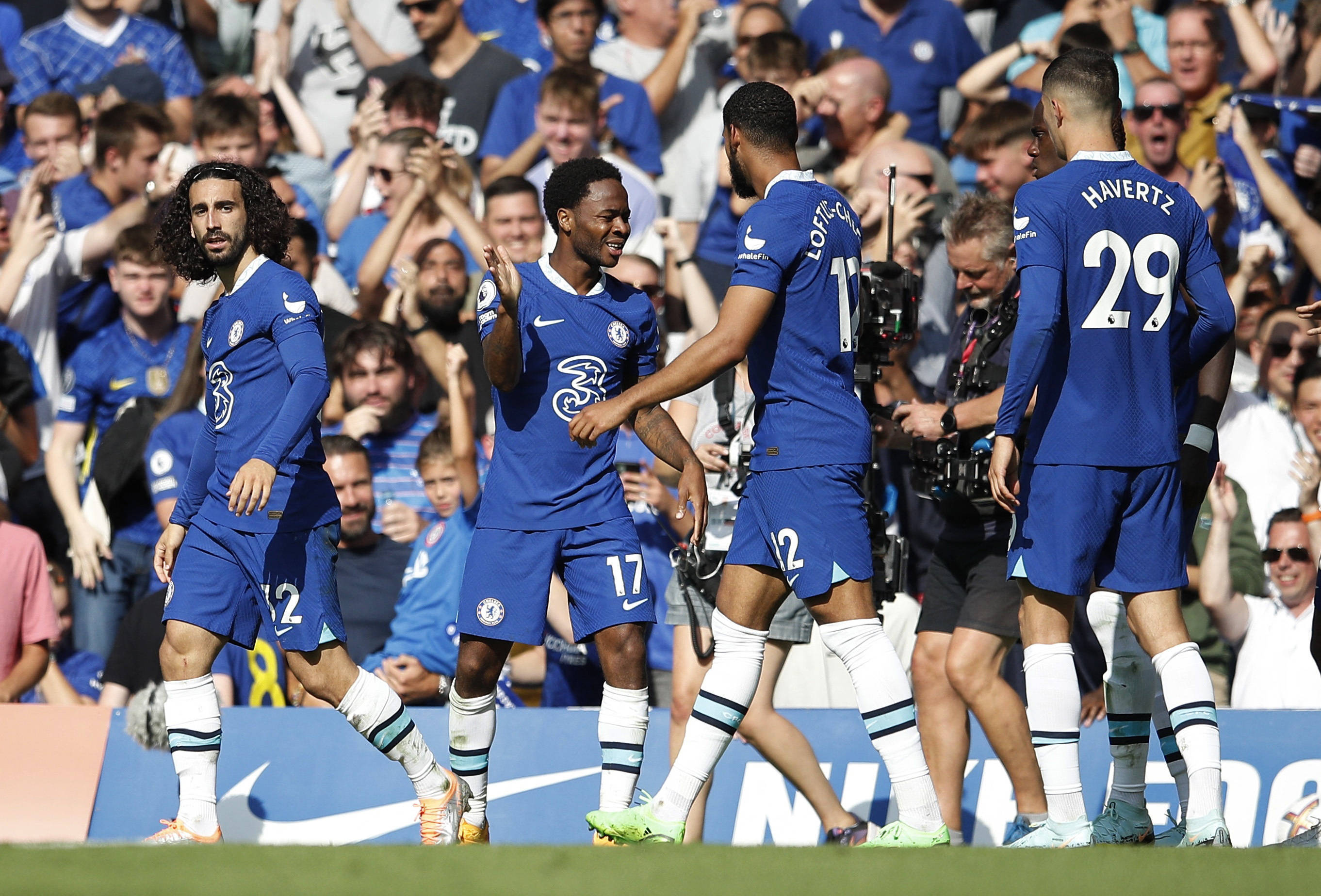 论与制度回 论与制度回