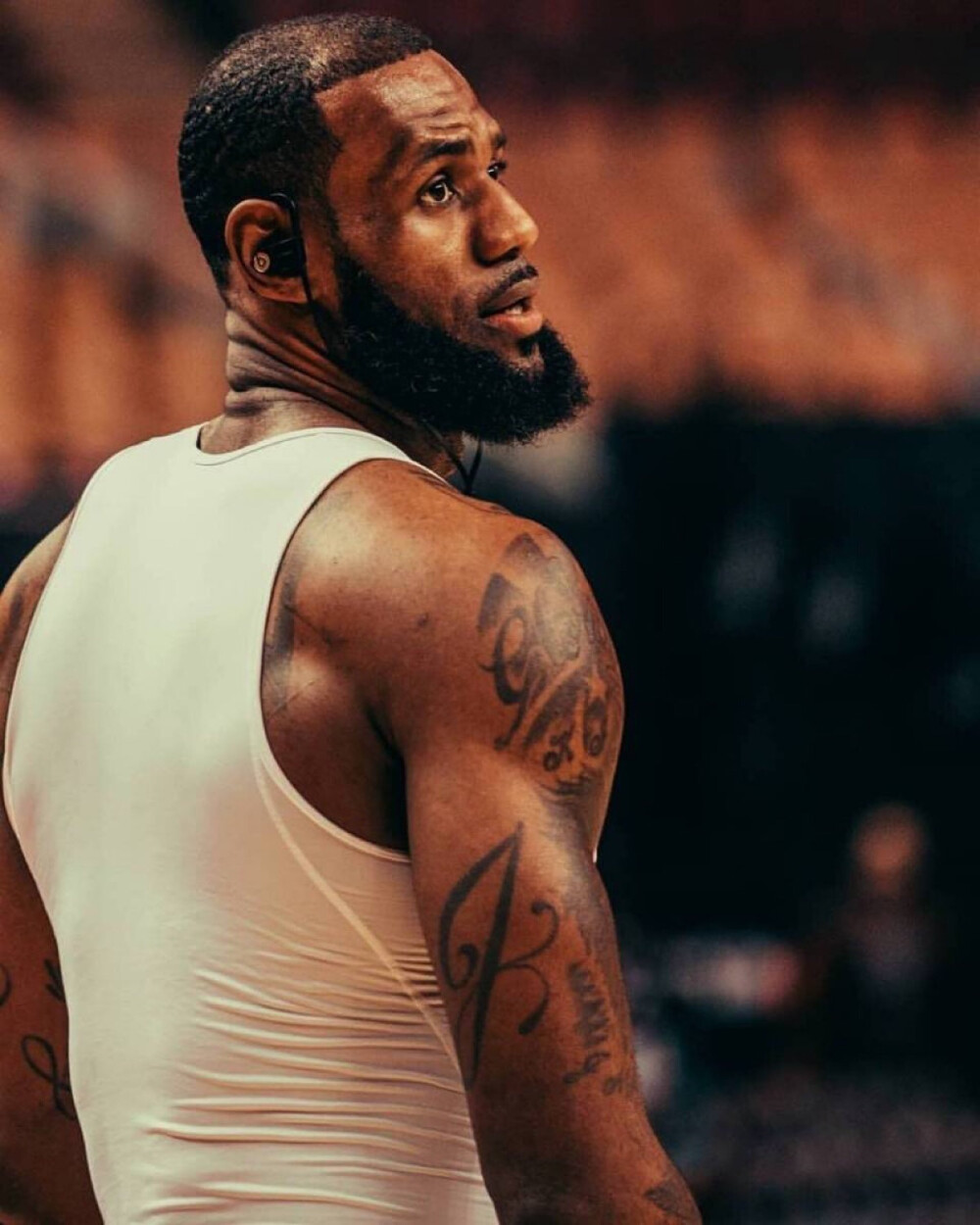 谁能让创作 谁能让创作